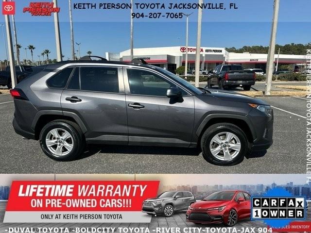 Toyota RAV4 XLE FWD (Natl) 2021