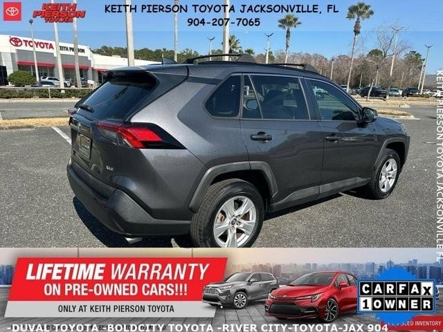 Toyota RAV4 XLE FWD (Natl) 2021