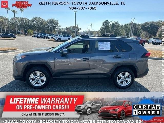 Toyota RAV4 XLE FWD (Natl) 2021