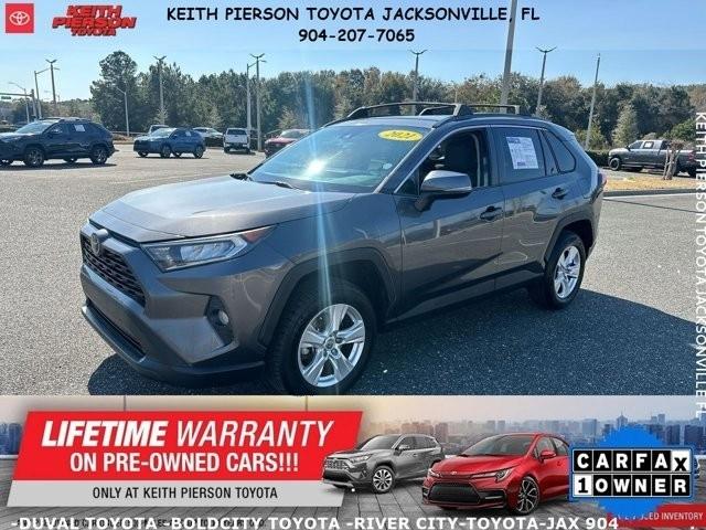 Toyota RAV4 XLE FWD (Natl) 2021