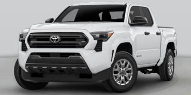Toyota Tacoma 2WD SR Double Cab 5' Bed AT (Natl) 2024