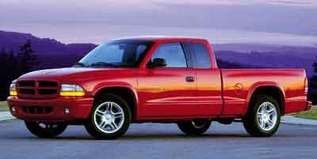 2000 Dodge Dakota Club Cab 131" WB Sport
