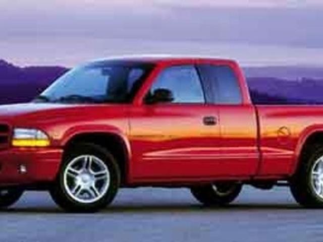 Green 2000 Dodge Dakota Sport Club Cab RWD Pickup Truck Rear-Wheel Drive Automatic
