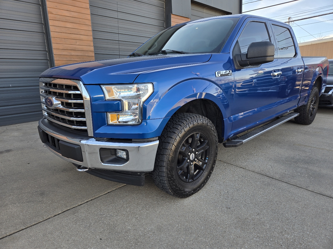 2017 Ford F-150 4WD SuperCrew 145" FX4