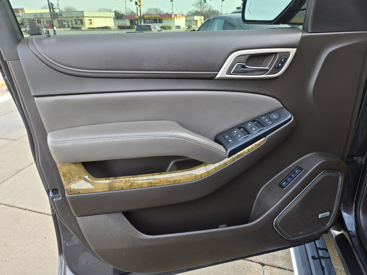 GMC Yukon Denali 4WD 2017