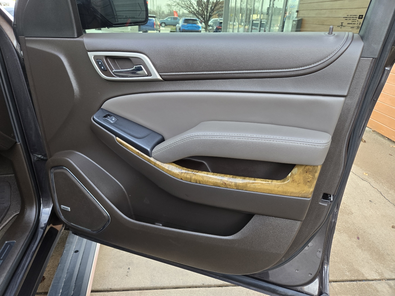 GMC Yukon Denali 4WD 2017