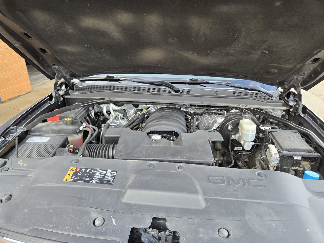 GMC Yukon Denali 4WD 2017