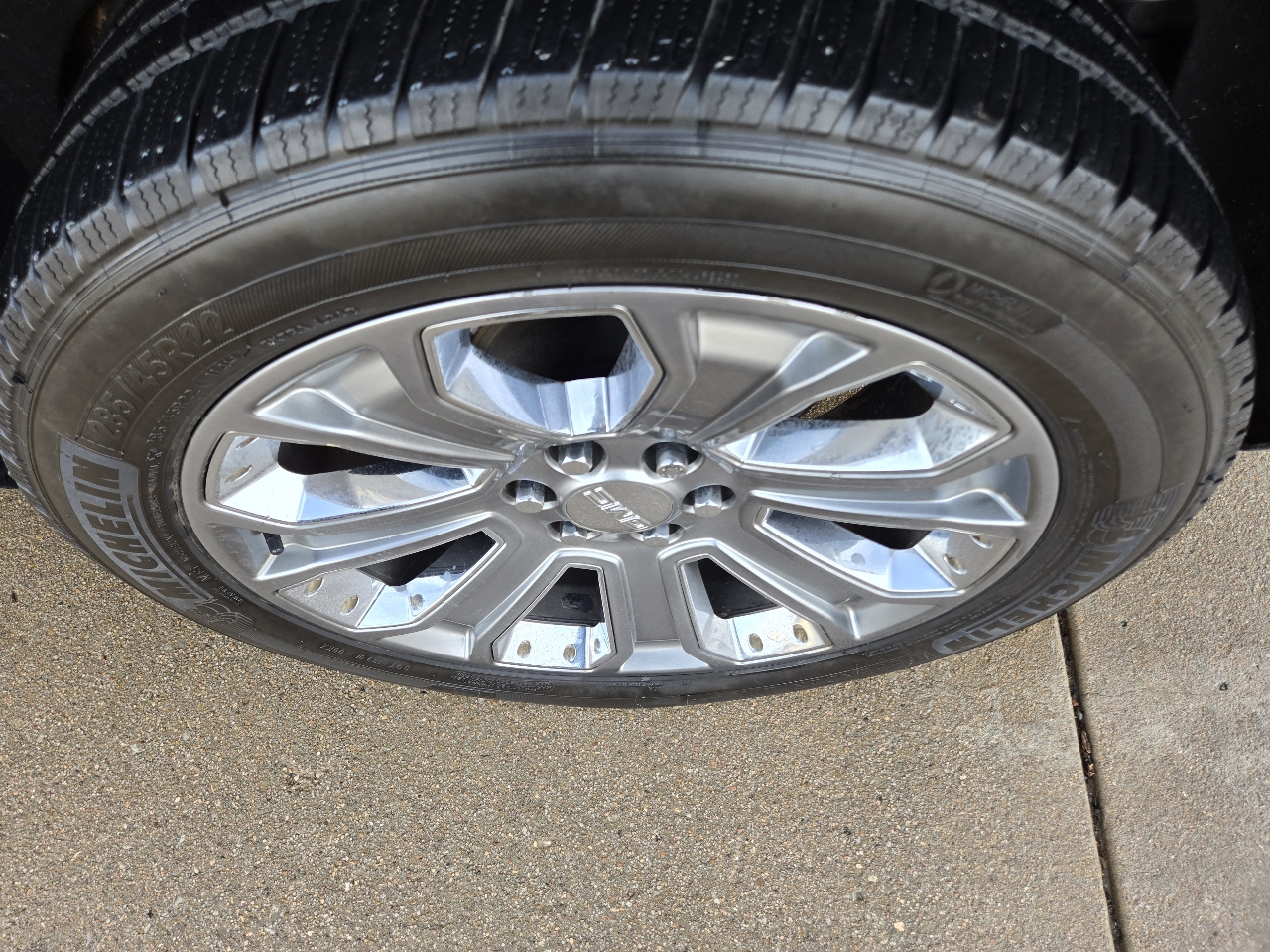 GMC Yukon Denali 4WD 2017