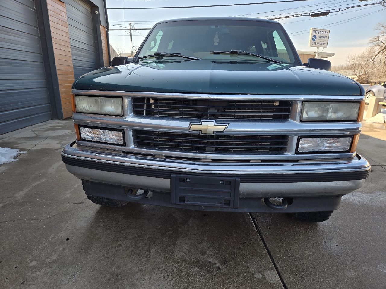 Chevrolet Suburban K1500 4WD 1996