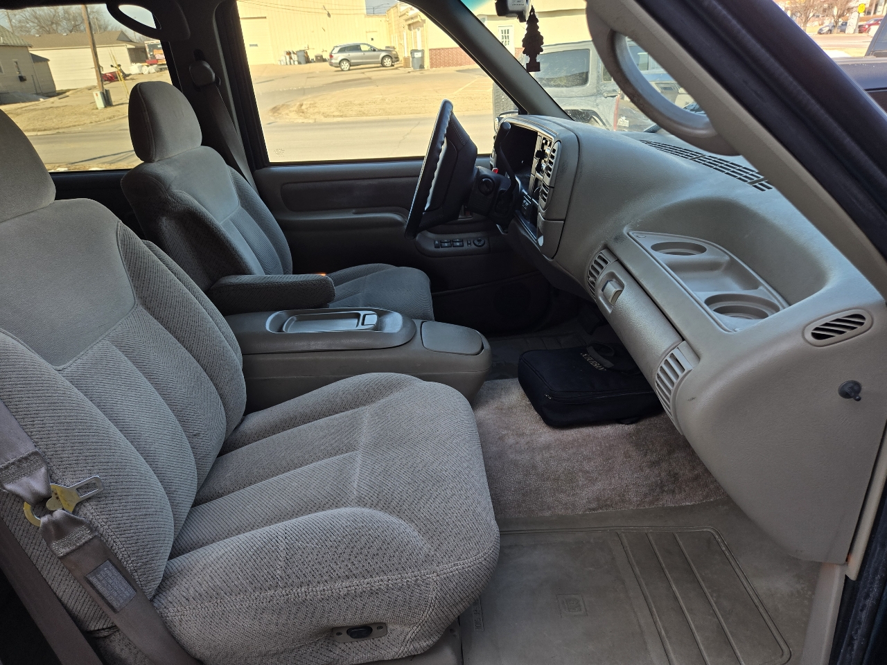 Chevrolet Suburban K1500 4WD 1996