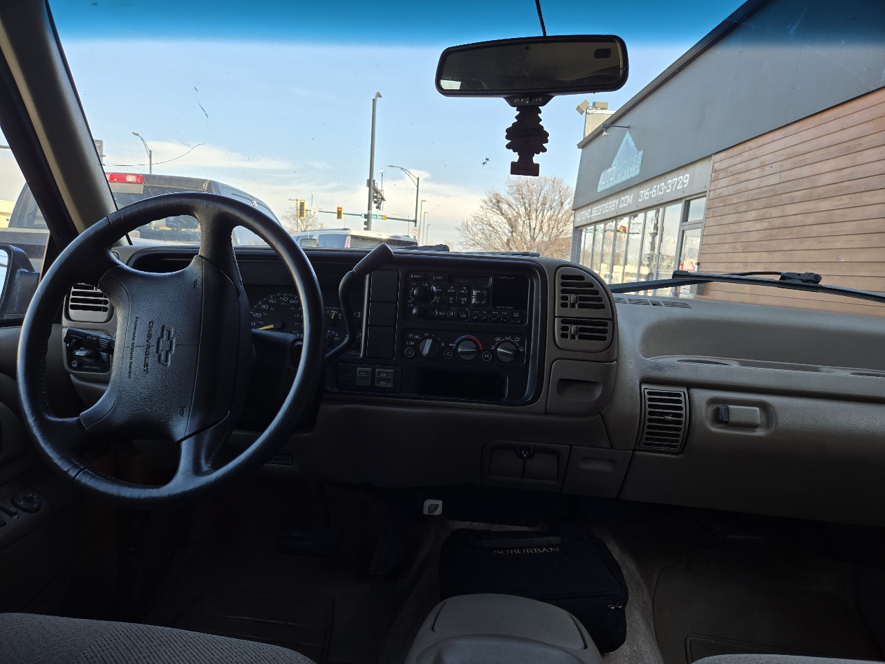 Chevrolet Suburban K1500 4WD 1996