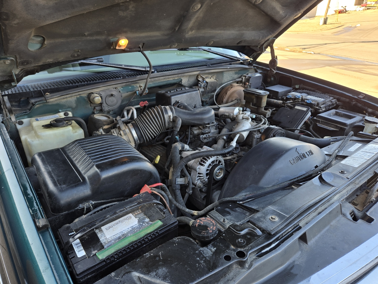 Chevrolet Suburban K1500 4WD 1996