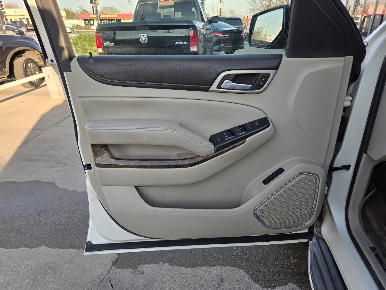 GMC Yukon Denali XL 4WD 2015