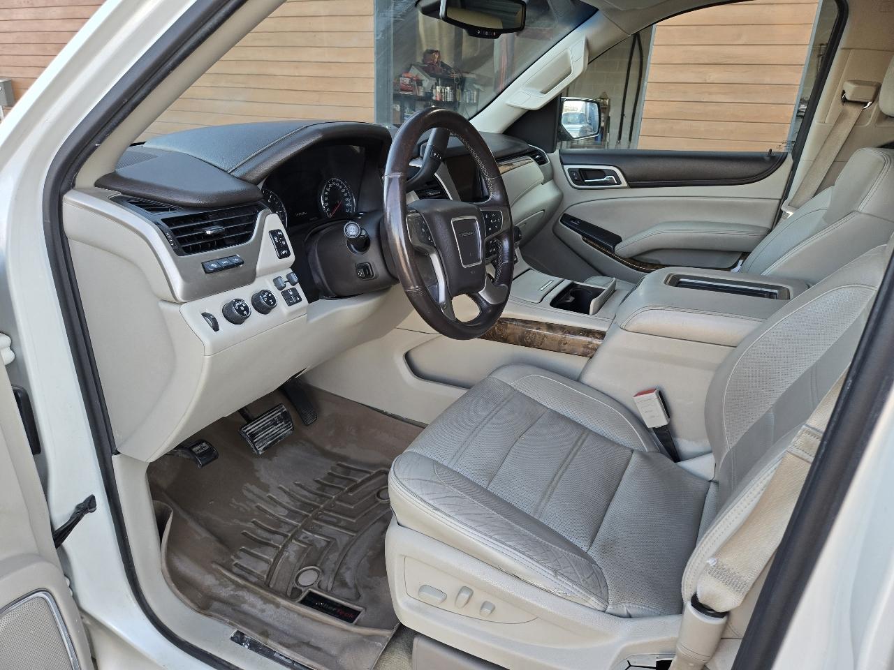 GMC Yukon Denali XL 4WD 2015