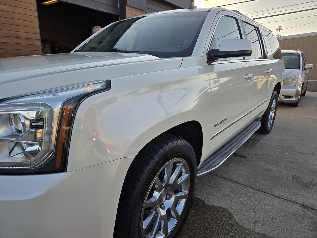 GMC Yukon Denali XL 4WD 2015