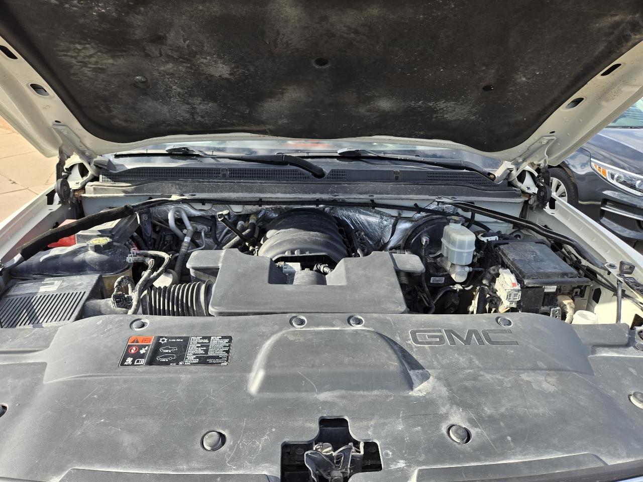 GMC Yukon Denali XL 4WD 2015