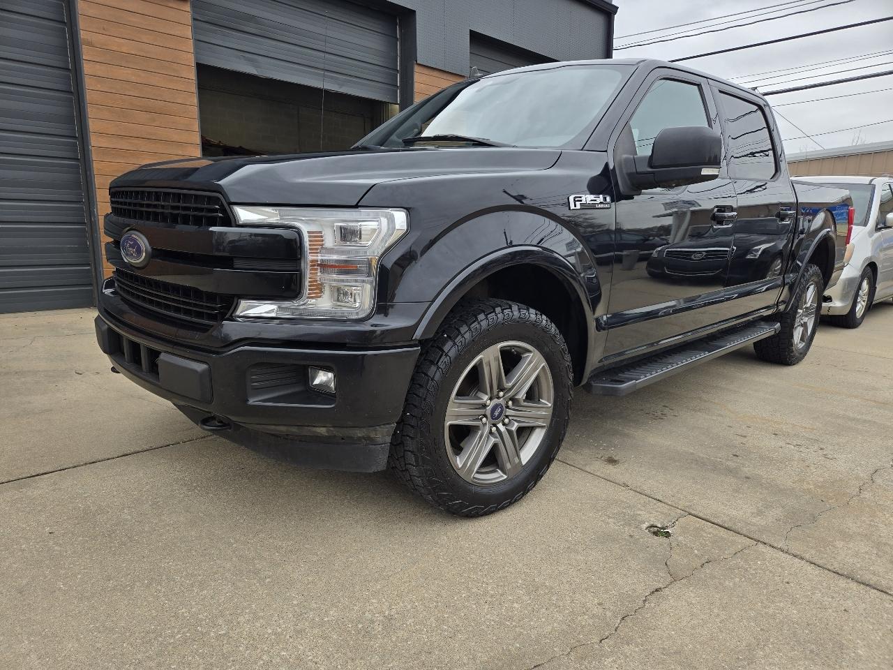 2020 Ford F-150 4WD SuperCrew 139" Lariat