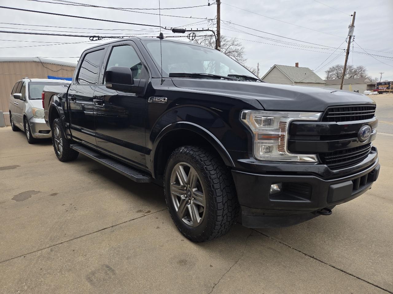 Ford F-150 4WD SuperCrew 139" Lariat 2020