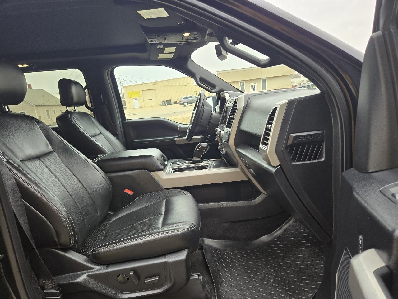 Ford F-150 4WD SuperCrew 139" Lariat 2020