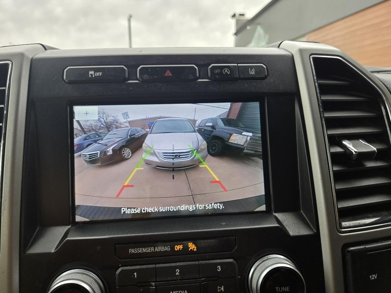 Ford F-150 4WD SuperCrew 139" Lariat 2020