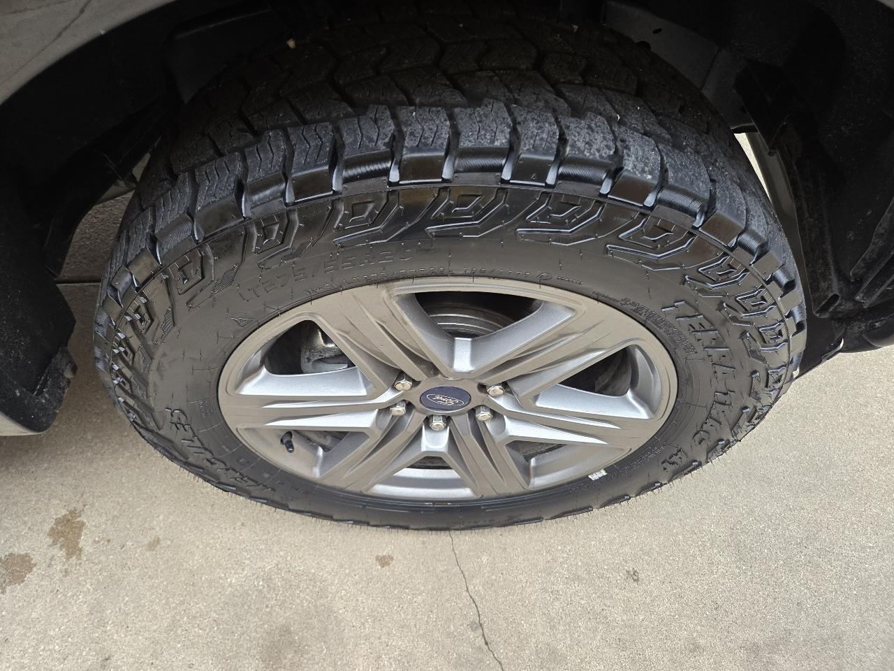 Ford F-150 4WD SuperCrew 139" Lariat 2020