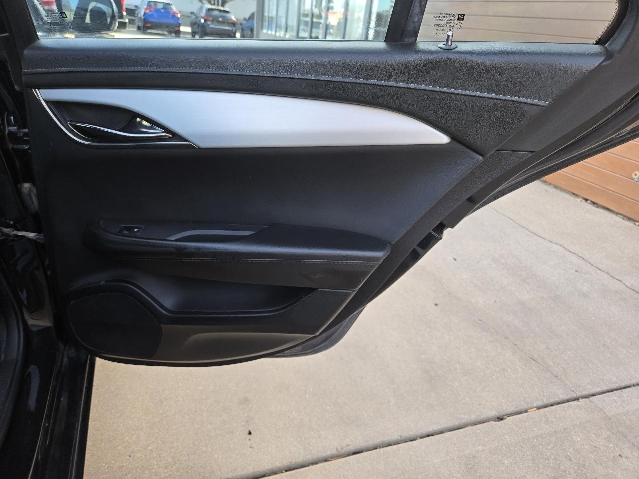 Cadillac ATS 2.0L Luxury AWD 2014