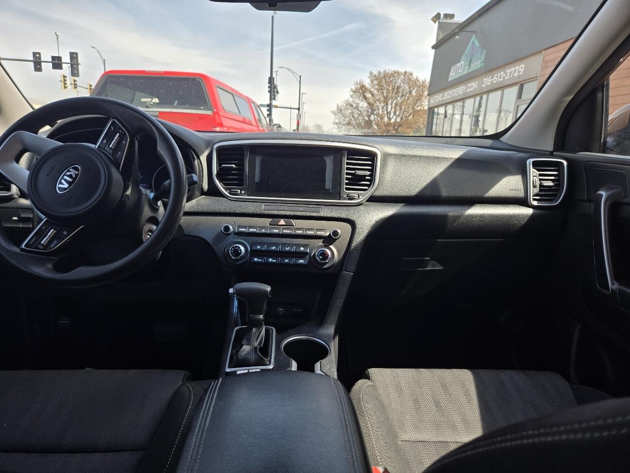 Kia Sportage LX FWD 2020