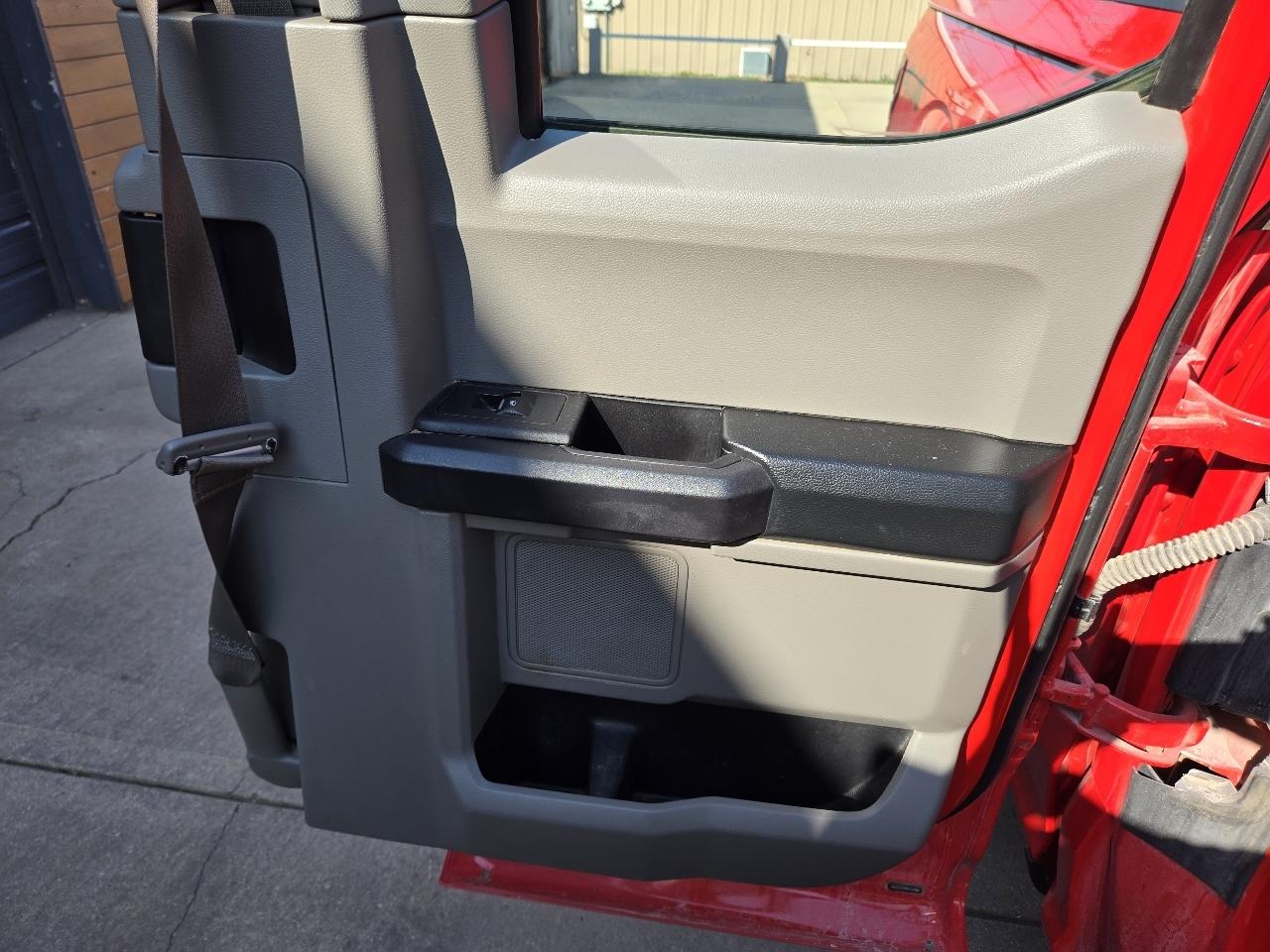 Ford F-150 4WD SuperCab 145" XL 2018