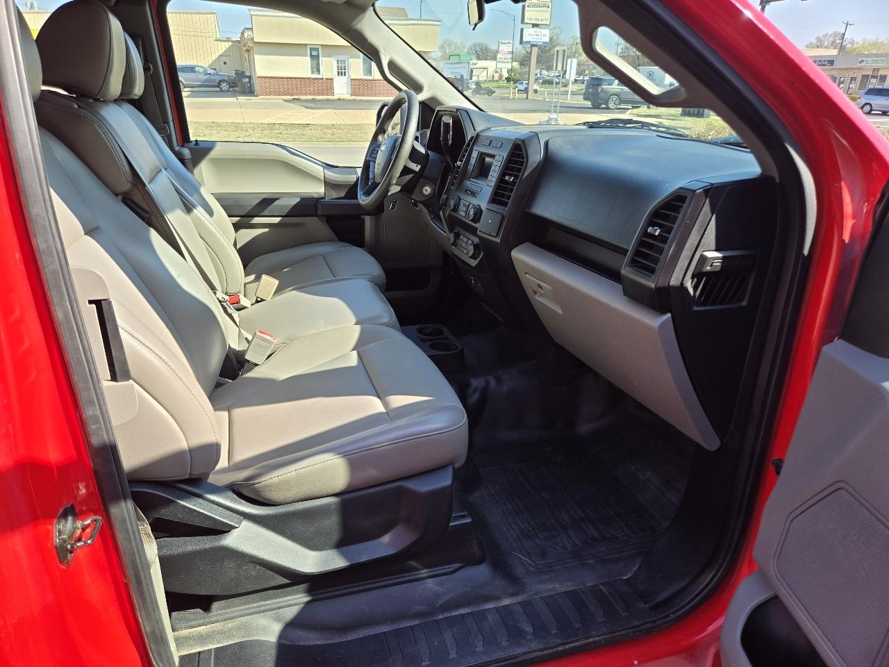 Ford F-150 4WD SuperCab 145" XL 2018