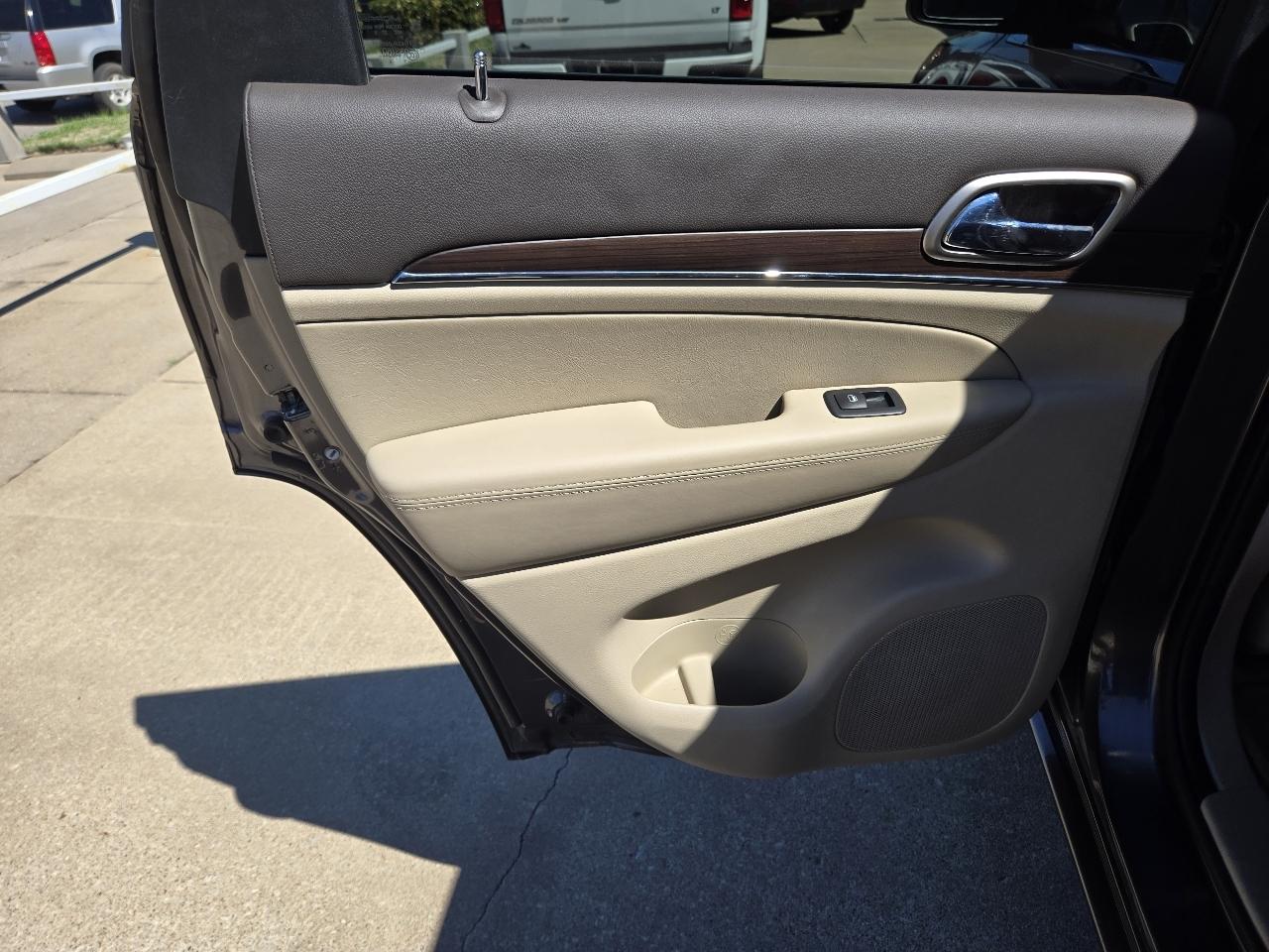 Jeep Grand Cherokee Overland 4WD 2015