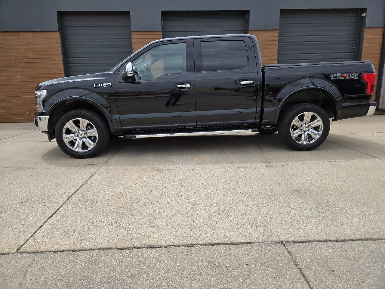 Ford F-150 4WD SuperCrew 139" Lariat 2018