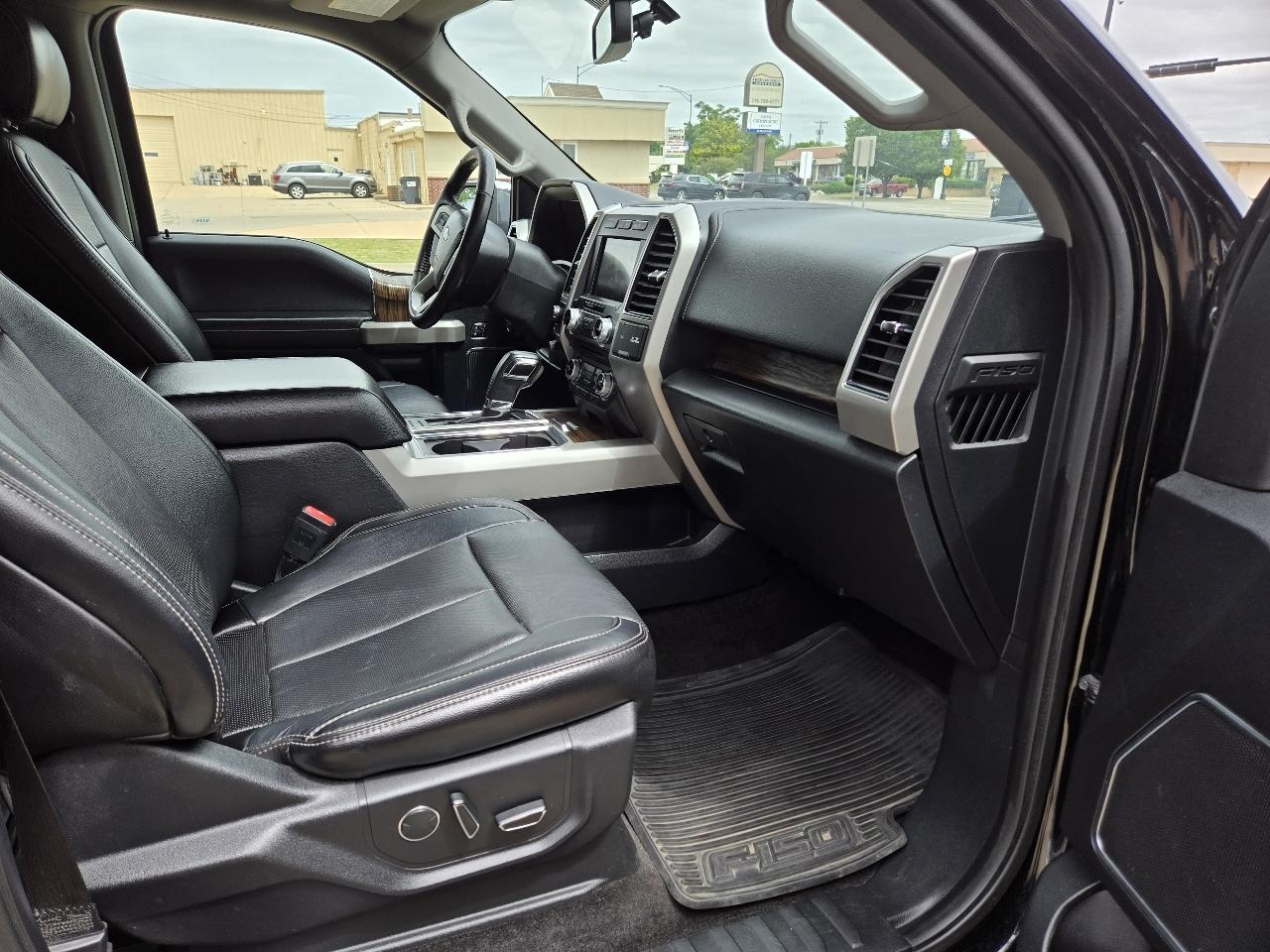 Ford F-150 4WD SuperCrew 139" Lariat 2018