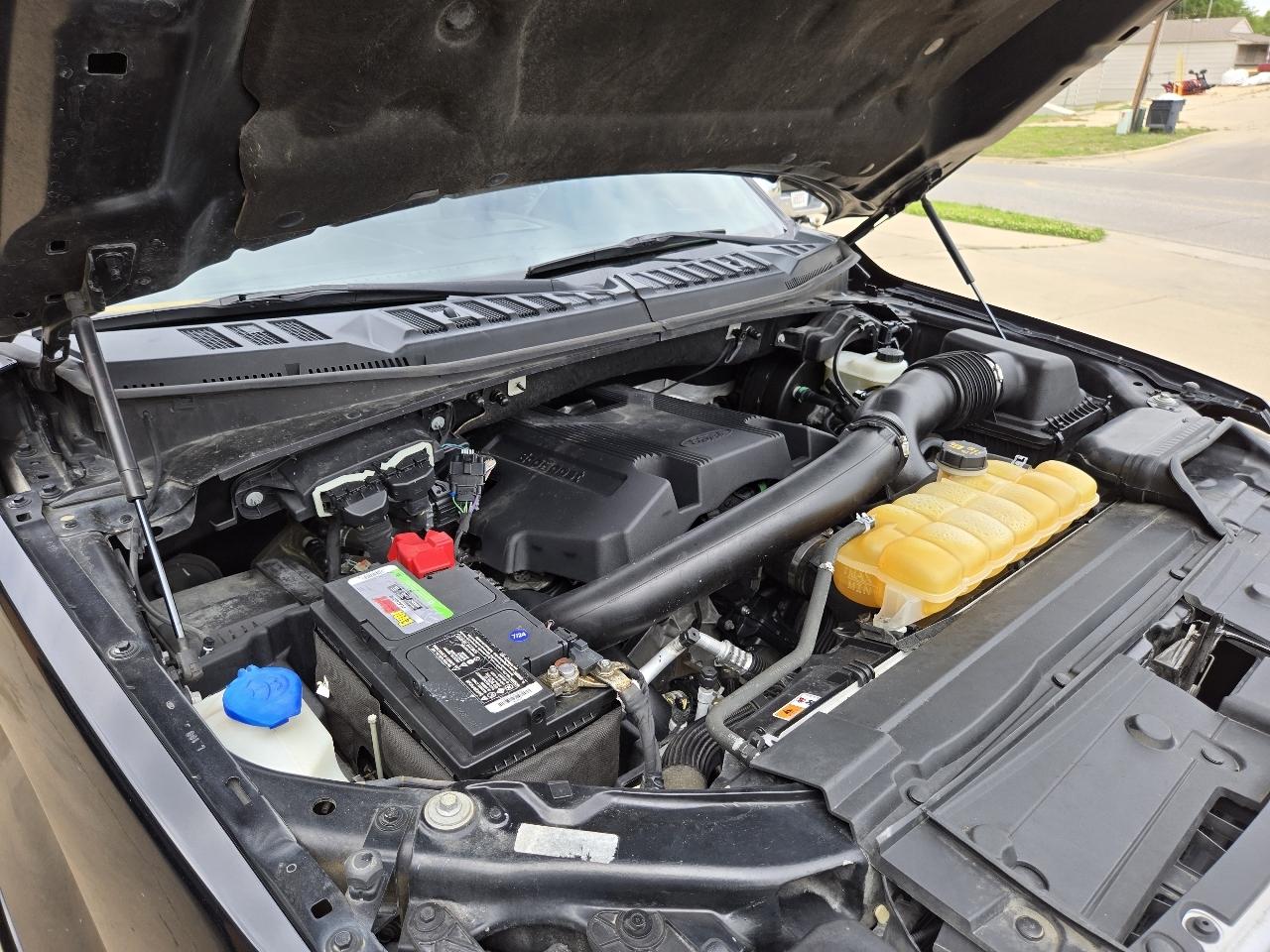 Ford F-150 4WD SuperCrew 139" Lariat 2018