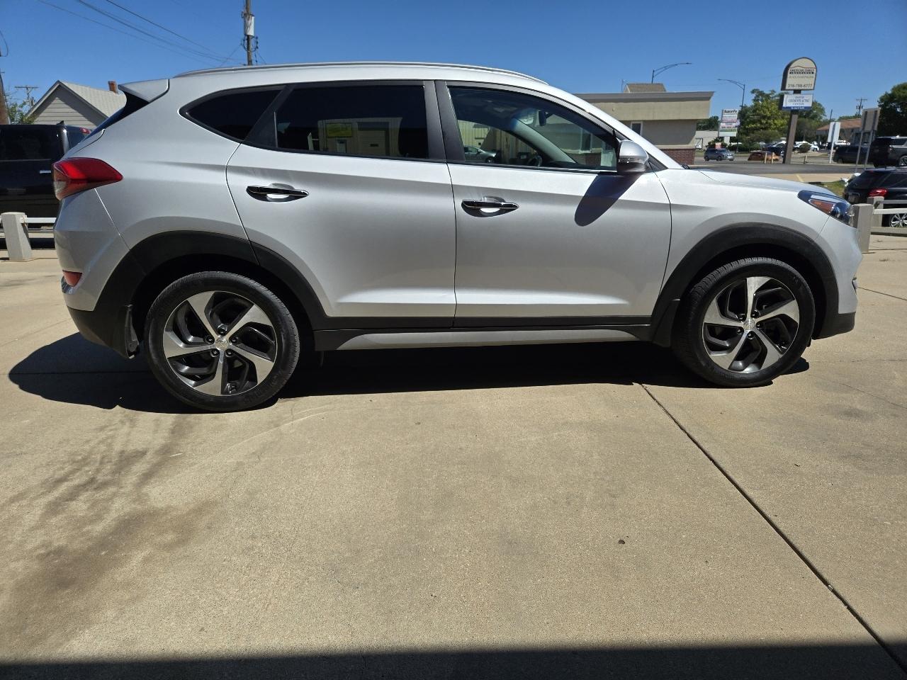 Hyundai Tucson AWD 4dr 1.6L Limited 2017