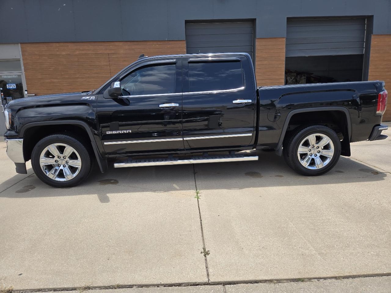 GMC Sierra 1500 4WD Crew Cab 147" SLT 2018