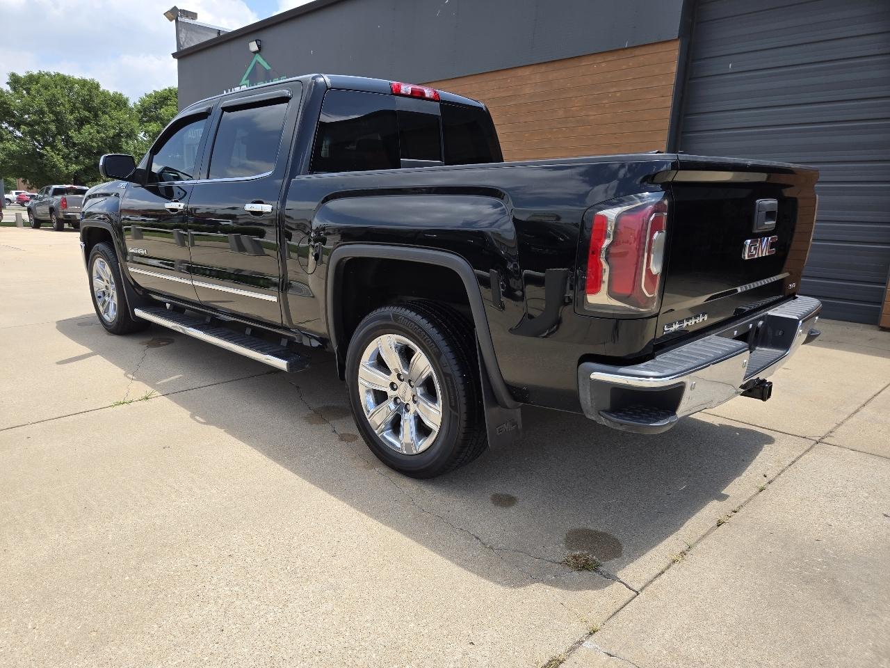 GMC Sierra 1500 4WD Crew Cab 147" SLT 2018