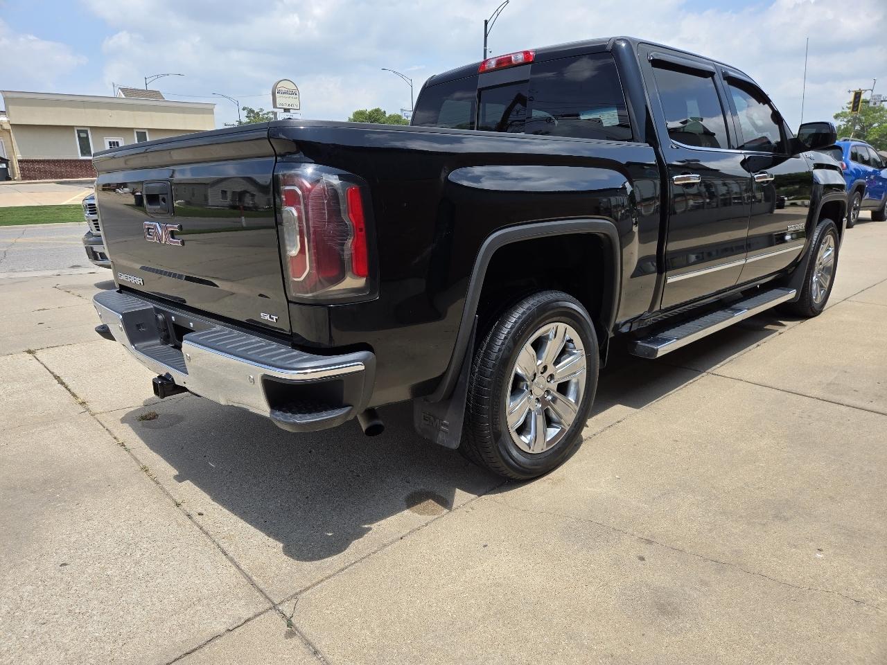 GMC Sierra 1500 4WD Crew Cab 147" SLT 2018