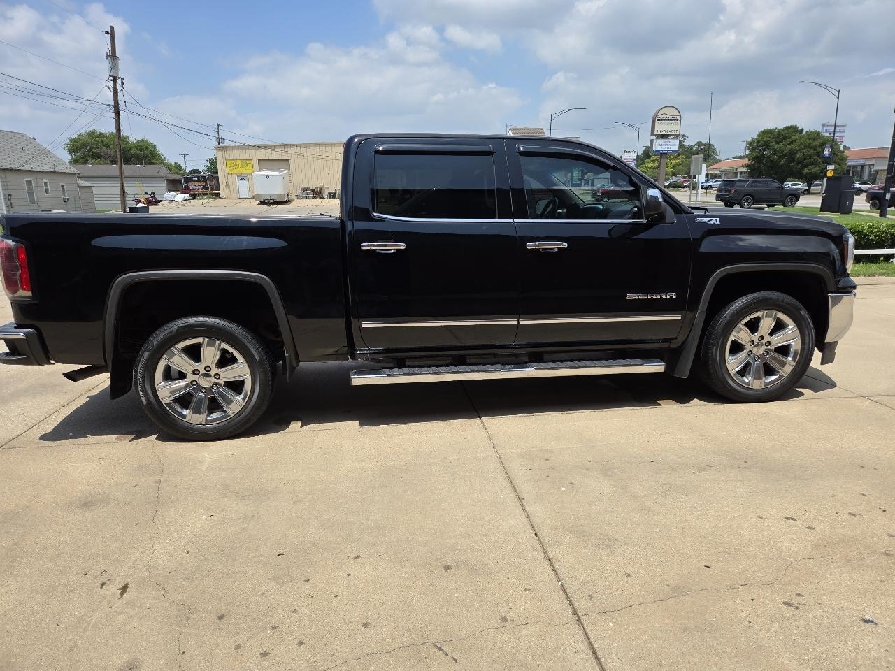 GMC Sierra 1500 4WD Crew Cab 147" SLT 2018