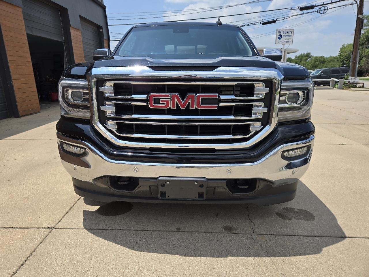GMC Sierra 1500 4WD Crew Cab 147" SLT 2018