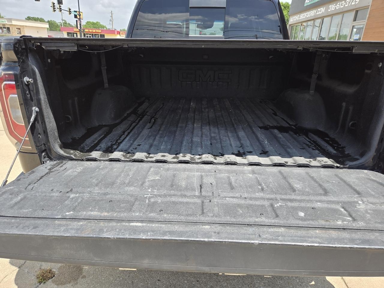 GMC Sierra 1500 4WD Crew Cab 147" SLT 2018