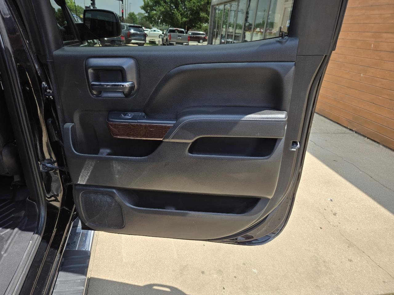 GMC Sierra 1500 4WD Crew Cab 147" SLT 2018