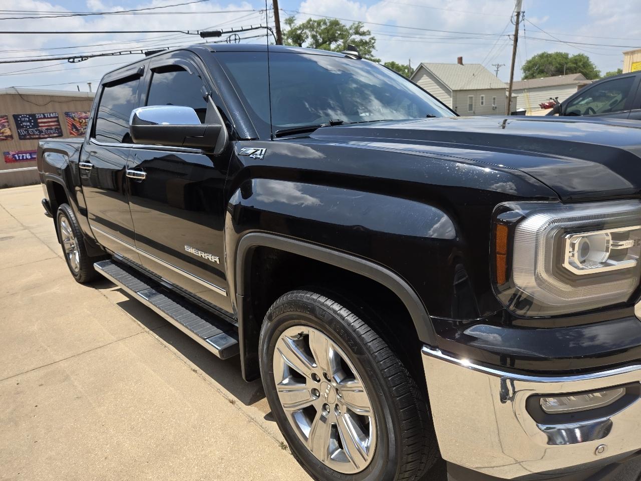 GMC Sierra 1500 4WD Crew Cab 147" SLT 2018