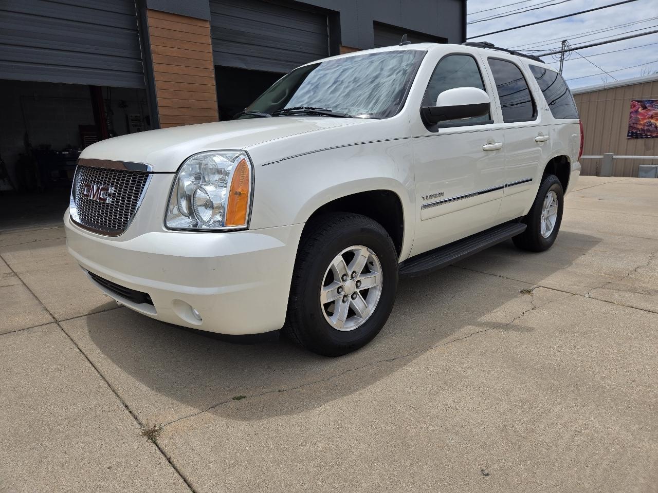 GMC Yukon SLT 4WD 2014