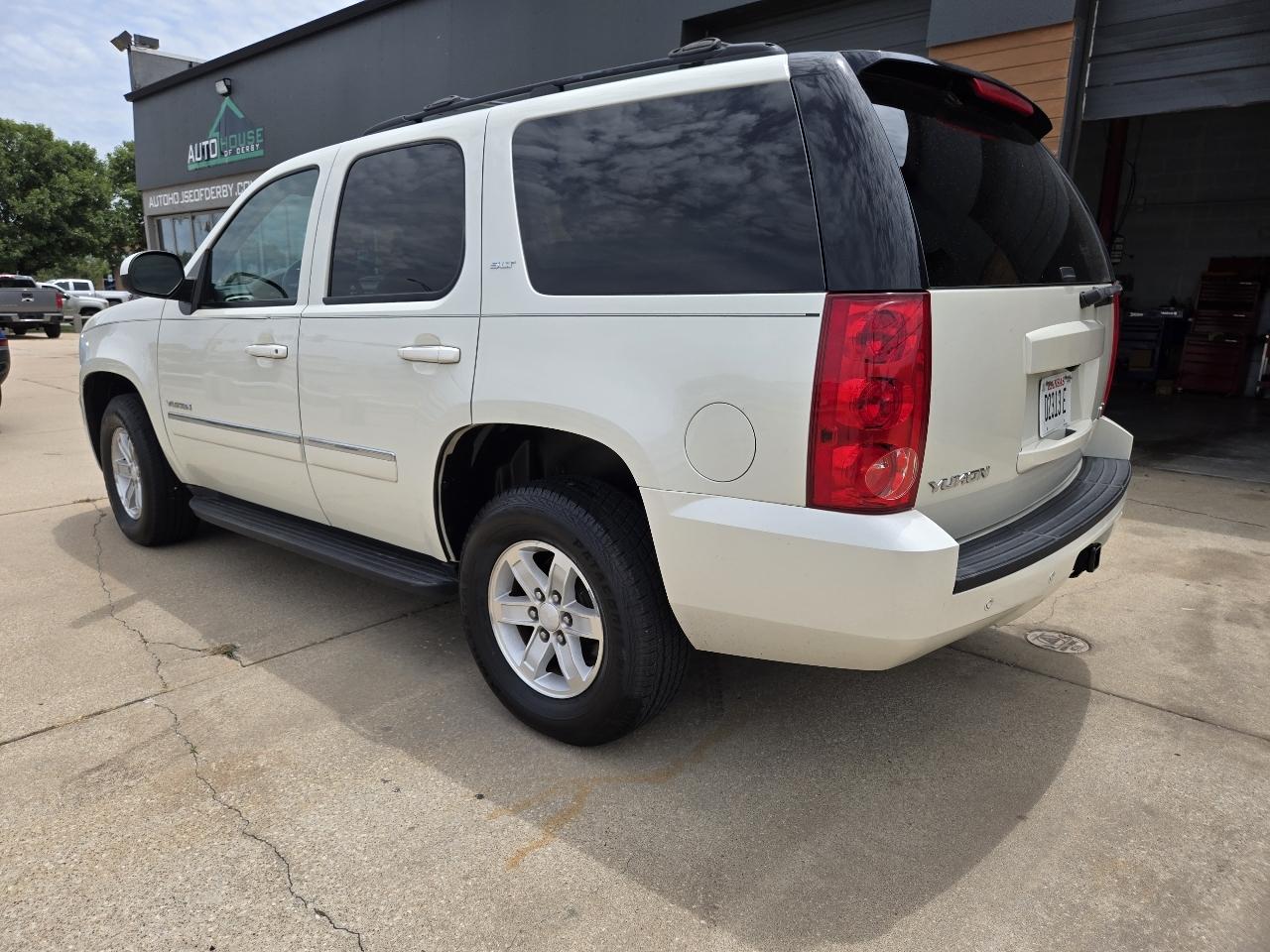 GMC Yukon SLT 4WD 2014