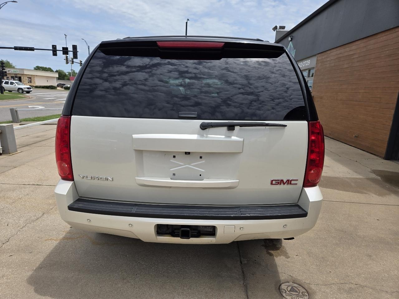 GMC Yukon SLT 4WD 2014