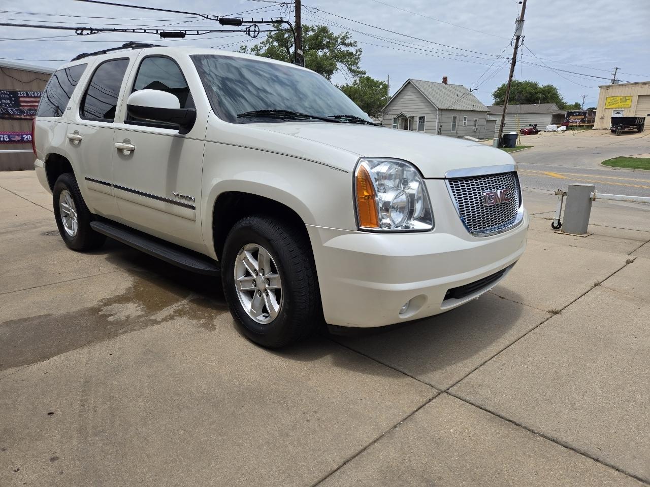GMC Yukon SLT 4WD 2014