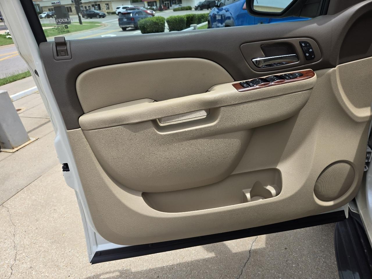 GMC Yukon SLT 4WD 2014