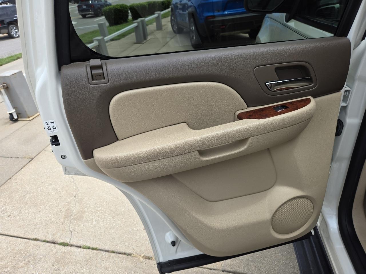 GMC Yukon SLT 4WD 2014