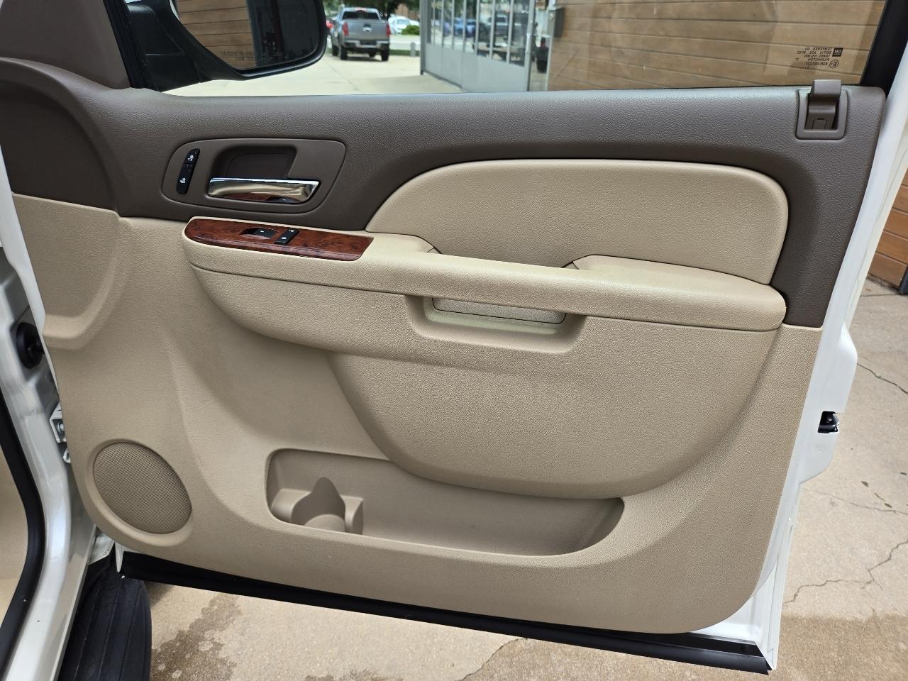 GMC Yukon SLT 4WD 2014