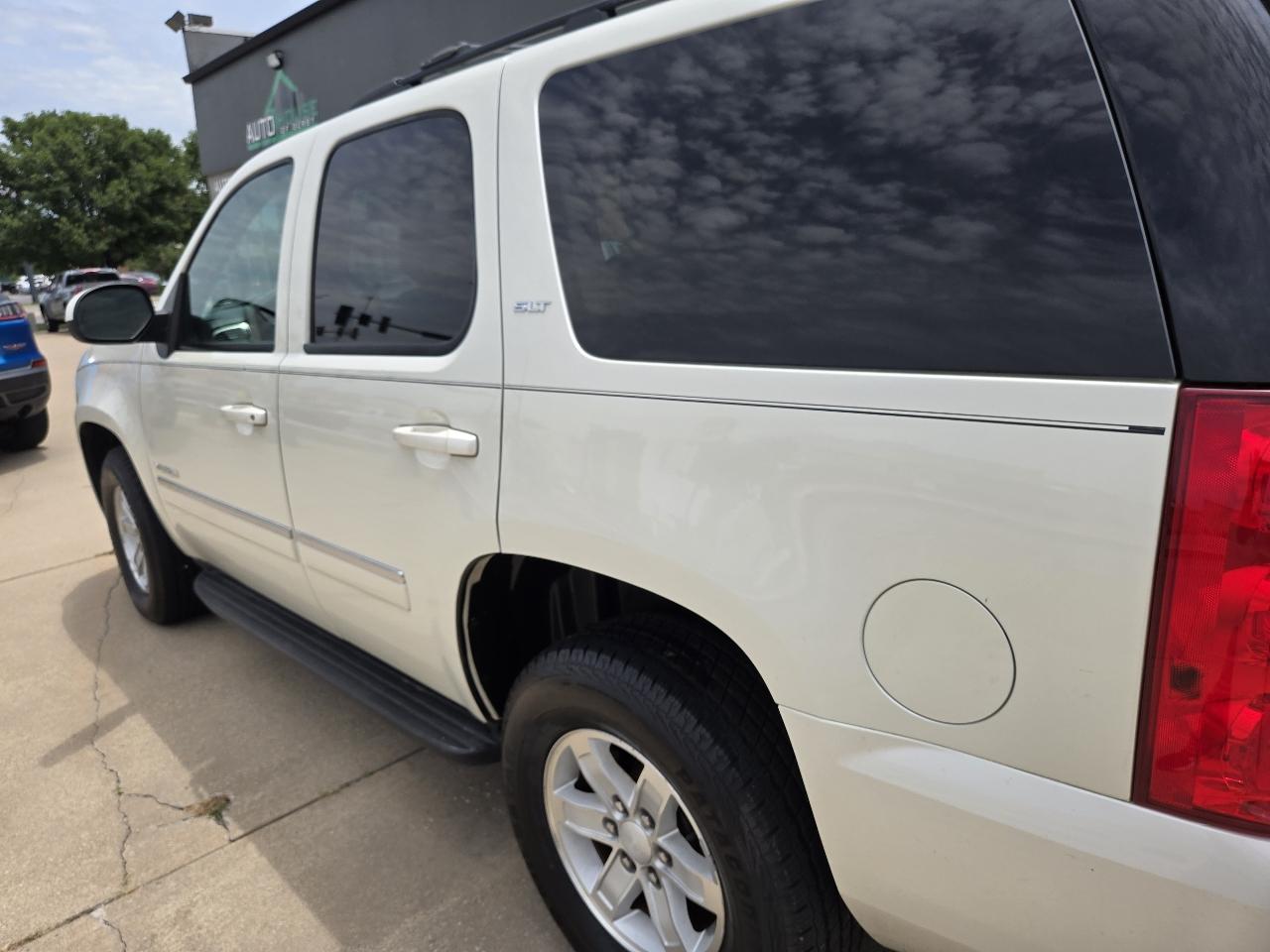 GMC Yukon SLT 4WD 2014